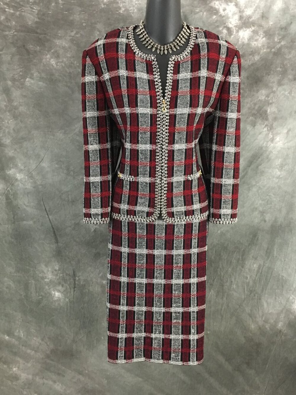 BEAUTIFUL St John collection knit red black white multi jacket skirt suit 10 12